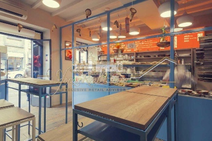 Foto Negozio in Via Francesco Sforza, Milano Quadronno - Crocetta di 50 m²