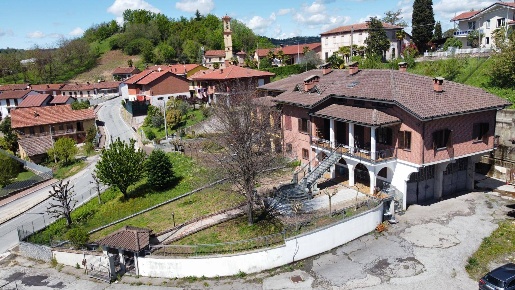Foto Villa bifamiliare in Frazione San Giuseppe, Sommariva Perno di 350 m²