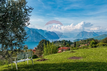 Foto Appartamento in Via Silvio Bonomelli, Iseo di 55 m² con 2 locali