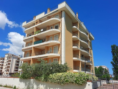 Foto Appartamento in VIA ERCOLE FALO', Alba Adriatica Centro di 55 m²