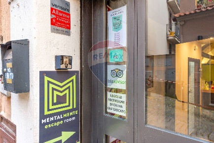 Foto Attività commerciale in via Giuseppe Lunati, Frascati di 125 m²