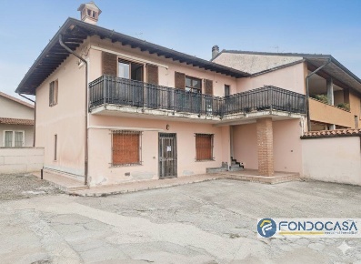 Foto Appartamento in sant' anna, Rovato Sant'anna di 90 m² con 3 locali