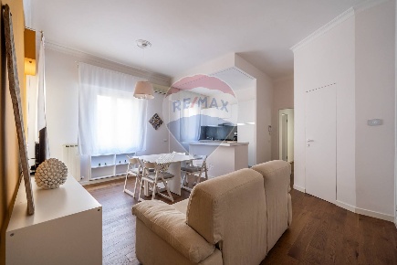 Foto Appartamento in Via Canonico Rotolo, Palermo Borgo Vecchio di 81 m²
