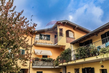Foto Appartamento in Via Roma, Legnano San Martino di 72 m² con 2 locali