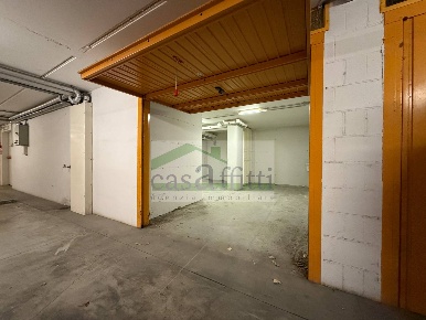 Foto Box in Viale Amendola, San Giovanni Teatino Aeroporto di 25 m²