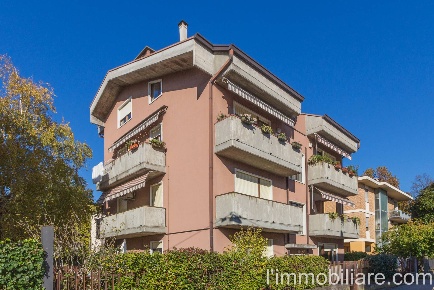 Foto Appartamento in Via Fratelli De Paoli, Verona Parona di 84 m²