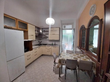 Foto Appartamento a Savona Legino, Zinola, Fornaci di 120 m² con 6 locali