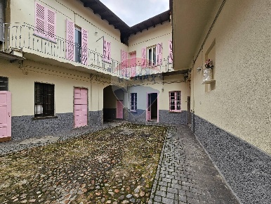 Foto Laboratorio in PIAZZA TRENTO E TRIESTE, Busto Arsizio di 260 m²