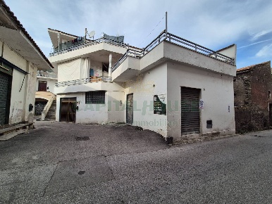 Foto Appartamento in via lavinaio, Ottaviano Mercato di 159 m² con 4 locali