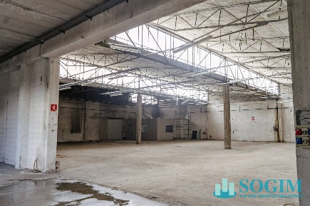 Foto Capannone industriale in Via Morandi, Saronno di 1230 m² in vendita