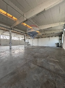 Foto Capannone industriale in VIA BARZANTI, Forlì Coriano di 2000 m²