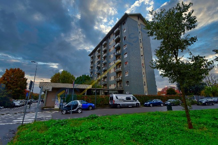 Foto Appartamento in via saint bon, Milano Inganni di 74 m² con 2 locali