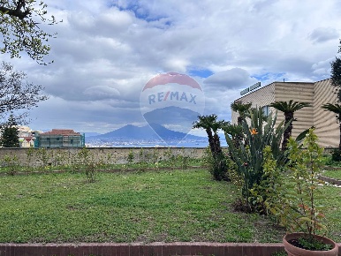 Foto Case semi ndipendenti in via Manzoni, Napoli Vomero di 30 m²