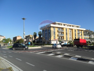 Foto Appartamento in Viale della Regione, Caltanissetta Centro di 171 m²