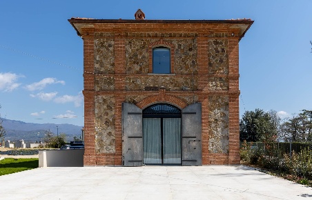 Foto Villa unifamiliare in via macellè, Pistoia Pistoia Ovest di 720 m²