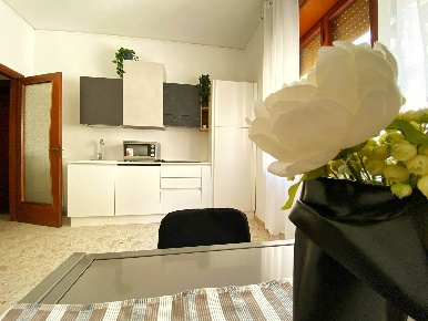 Foto Appartamento a Salerno Centro di 70 m² con 2 locali in affitto