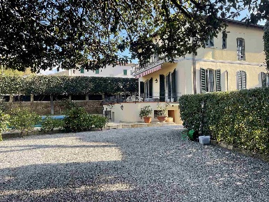Foto Villa unifamiliare a Rosignano Marittimo Castiglioncello di 310 m²
