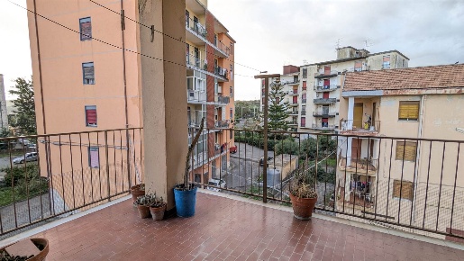 Foto Appartamento in VIA JACOPONE DA TODI, Acireale di 130 m² con 5 locali