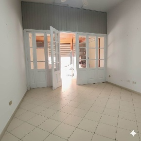 Foto Locale commerciale a Follonica San Luigi, Capannino, Corti Nuove