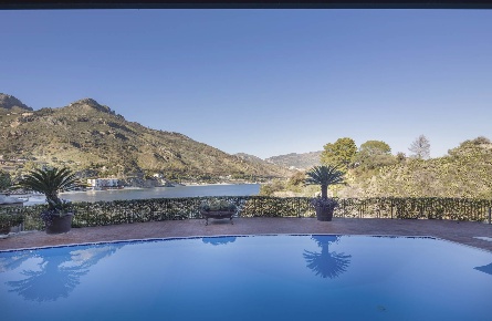 Foto Villa unifamiliare in Via nazionale, Taormina Mazzarò di 750 m²