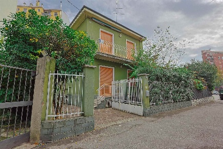 Foto Appartamento a Sesto San Giovanni Rondò - Torretta di 160 m²