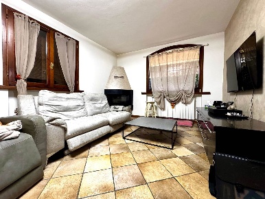 Foto Casa indipendente a Lamporecchio Centro di 100 m² con 7 locali