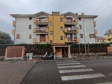 Foto Appartamento in Via Tagliamento  19, Senago di 85 m² con 3 locali