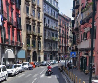 Foto Appartamento a Napoli Monte Santo di 130 m² con 4 locali in vendita