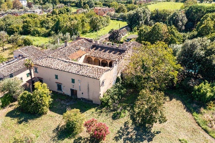 Foto Villa unifamiliare in viuzzo del pozzetto, Firenze Europa di 500 m²