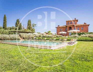 Foto Villa unifamiliare in via gagarin, Sinalunga Bettolle di 800 m²