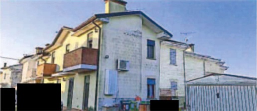 Foto Appartamento in Via Volturno, Rovigo Rovigo Est di 115 m² con 6 locali