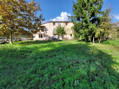 Foto Casa indipendente in SP221 62, Sora di 200 m² con 1 locali in vendita