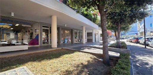 Foto Ufficio in via dell'industria 12, Ancona Palombare di 46 m² in vendita