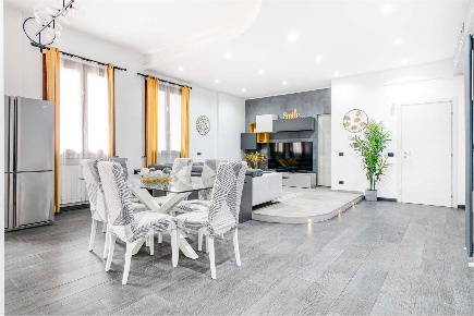 Foto Appartamento in Via S. Giorgio 2, Rho Centro di 156 m² con 3 locali