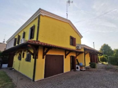 Foto Villa unifamiliare in Via Danubio, San Donà di Piave di 172 m²