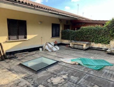 Foto Villa unifamiliare in Via Salvo D'Acquisto, Lanuvio Centro di 327 m²