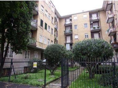 Foto Appartamento in Via Lombardia, Pioltello Centro di 59 m² con 4 locali