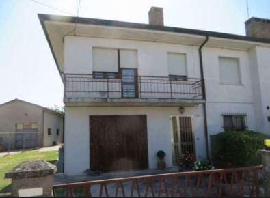 Foto Casa indipendente in Via Chiavichetta, Fiesso Umbertiano Centro