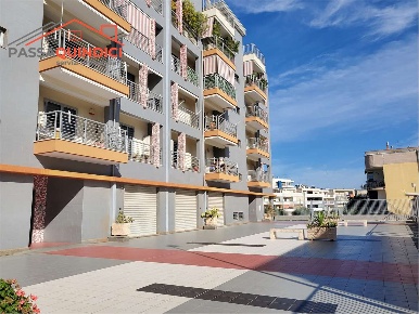 Foto Appartamento in VIA CAVALIER ROBERTO, Triggiano di 120 m² con 4 locali