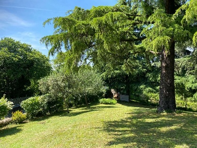 Foto Rustico a Arcugnano di 475 m² con 10 locali in vendita