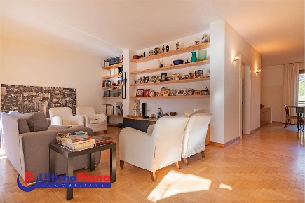 Foto Appartamento in Via Bucaneve 1, Aosta Centro di 172 m² con 7 locali