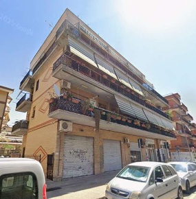 Foto Appartamento in Via Limbiate, Roma Ottavia di 73 m² con 4 locali