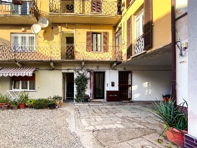 Foto Appartamento in via Piave 59, Sesto Calende Centro di 140 m²