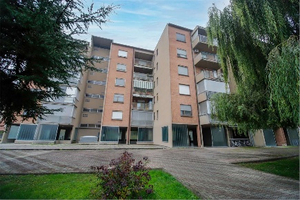 Foto Appartamento in Via Genova  62, Volpiano di 110 m² con 4 locali