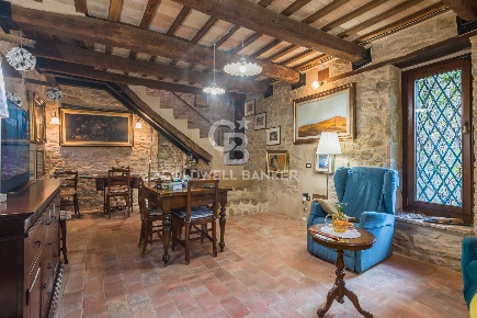 Foto Casa indipendente in via Dante Alighieri, Cingoli Troviggiano