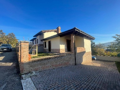 Foto Villa singola in Via pazzano di sopra, Serramazzoni di 130 m²