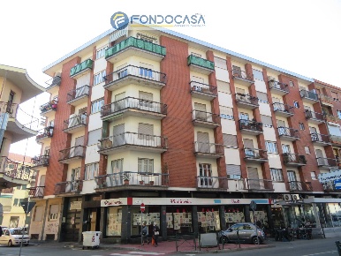 Foto Appartamento in via Torino, Nichelino di 85 m² con 3 locali in vendita