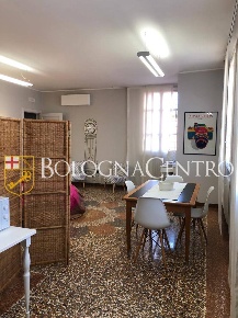 Foto Appartamento in Via Volto Santo, Bologna Centro Storico di 61 m²
