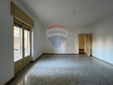Foto Appartamento in Via Alessandro Manzoni, Caltagirone Centro di 153 m²