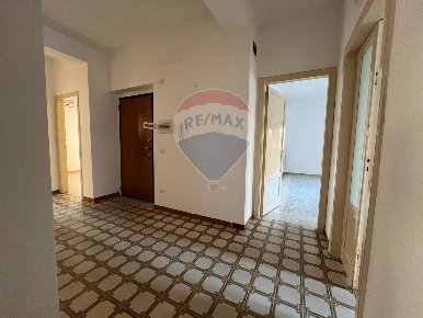 Foto Appartamento in Via Alessandro Manzoni, Caltagirone Centro di 153 m²